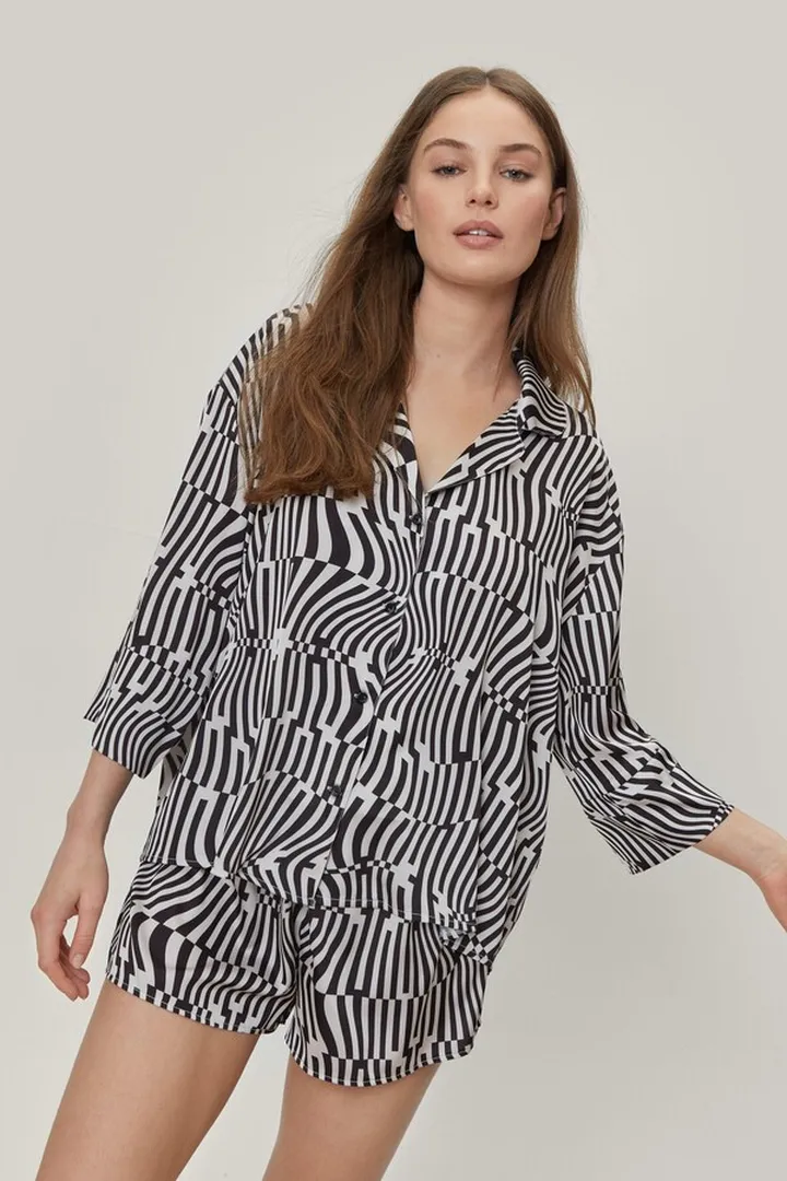 Nasty Gal Womens Geo Print Boxy Shirt Pajama Short Set