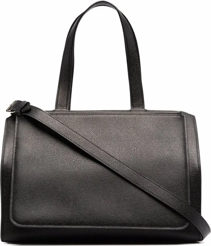 Passepartout tote bag
