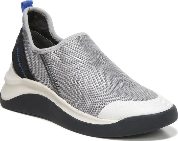 Mendora Slip-On Sneaker