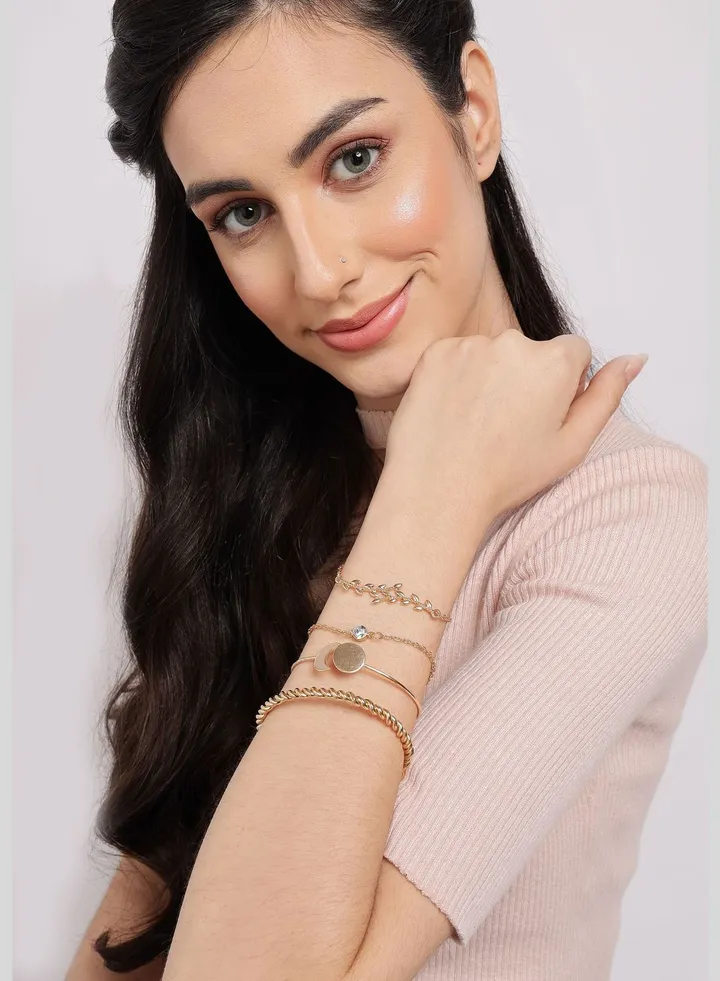 Pack of 4 Gold Plated Designer Bracelet