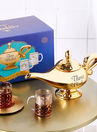 Disney Aladdin Tea Pot and Set of Two Glasses
