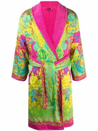 New Baroque bathrobe