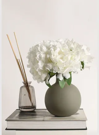 Decorative Hydrangea Faux Artificial Flower Bouqet