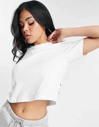 Columbia Unionville back print t-shirt in white Exclusive at ASOS