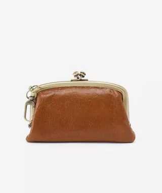 Cheer Go Frame Pouch In Truffle