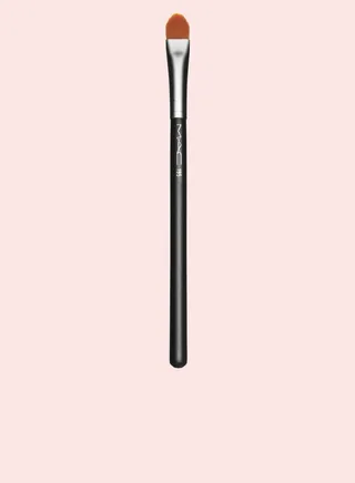195 Concealer Brush