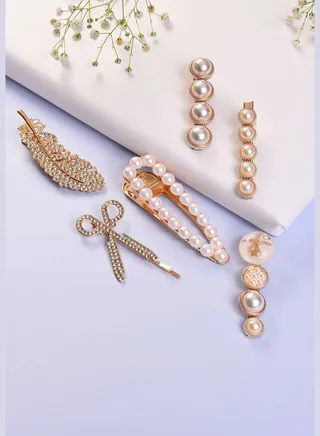 Pack of 6 Gold Plated Pearls Hair Pin