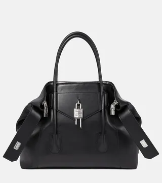 Antigona Soft Medium leather tote