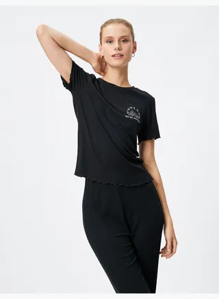 Crew Neck Short Sleeve Slogan Embroidered Pyjama Top