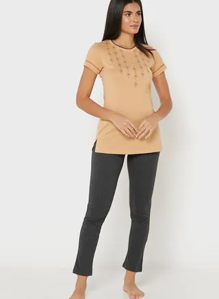 Round Neck Graphic T-Shirt & Pyjama Set
