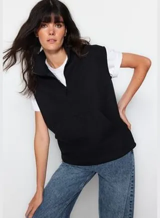 Black Thessaloniki/Knitwear Look, Zippered Collar Regular fit, Zero sleeves, Knitted Sweatshirt TWOAW24SW00002.