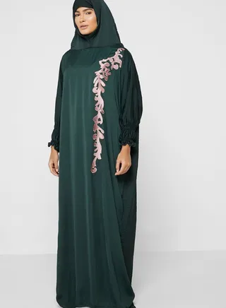 Embroidered Detail Cuff Prayer Dress