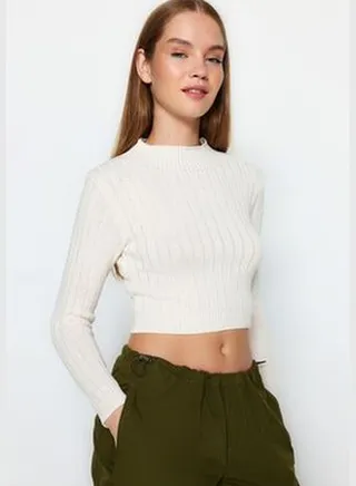Ecru Crop Basic Knitwear Sweater TWOAW24KZ01210