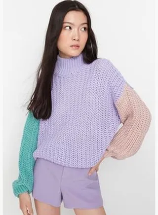 A Lilac Wide fit, Soft Textured, Color Block Knitwear Sweater TWOAW21KZ0271.