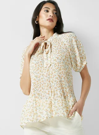 Printed Tie Collar Pleat Textured Top