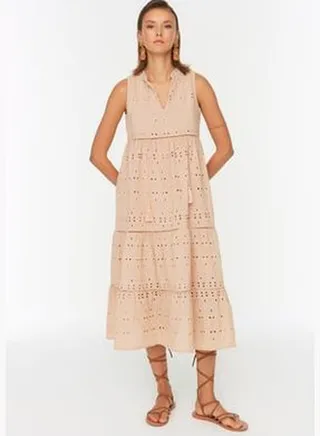 Camel Straight Cut Midi Dress With Woven Lining and Tassel Detail TWOSS21EL2703