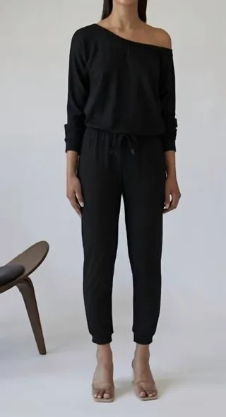 Cuffed Jogger in Black