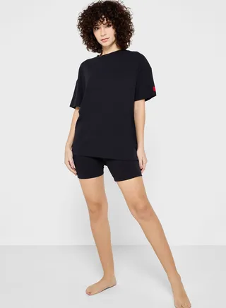 Logo Round Neck T-Shirt & Pyjama Set
