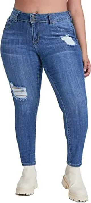YMI Women’s Junior Plus Size Wannabettabutt Distressed Stretchy Mid-Rise Roll-Up Cuffed Denim Jeans(Medium wash Denim