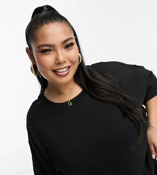 ASOS DESIGN Curve oversized t-shirt in black