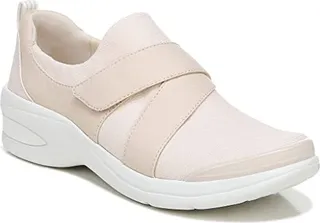 BZees Women's Refresh Slip-On Sneaker
