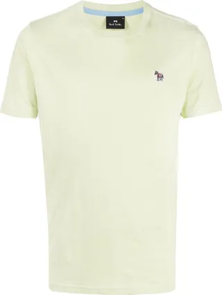 short-sleeved T-shirt