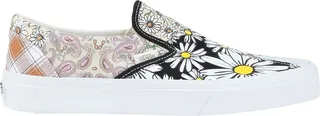 Ua Classic Slip-on Sneakers Beige