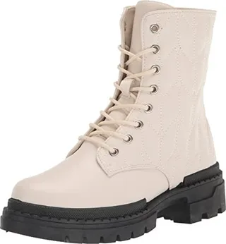 YOKI DAYTRIP-12 Women's Quilted Lace Up Short Boot