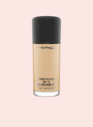Studio Fix Fluid SPF 15 Foundation - NC25