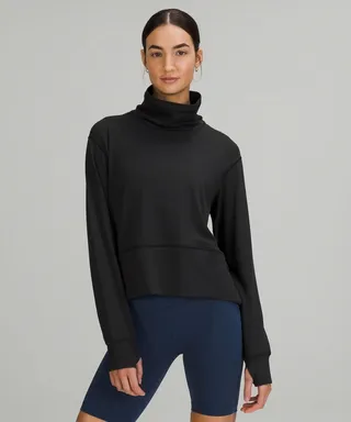 Ready to Rulu Pullover