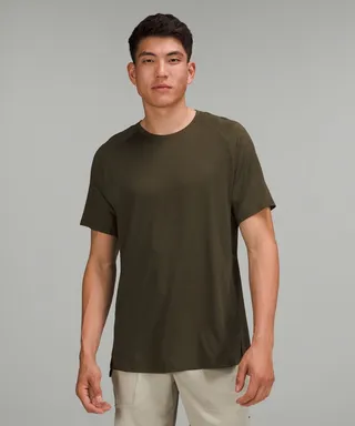 Textured Training Short Sleeve Shirt