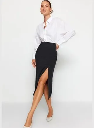 Knitted Midi Skirt With Black Stamp Fabric TWOAW24ET00231