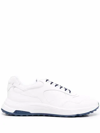 Hyperlight low-top sneakers