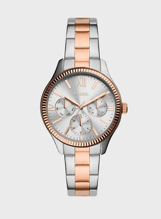 Logo Detail Analog Watch
