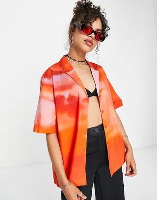 Weekday short sleeve shirt in sunset print