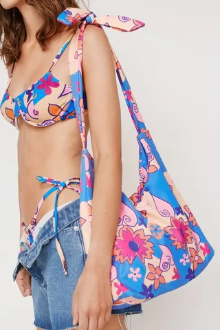 Nasty Gal Womens Heart Print Slouchy Tote Bag
