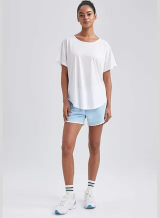 Woman Knitted Short