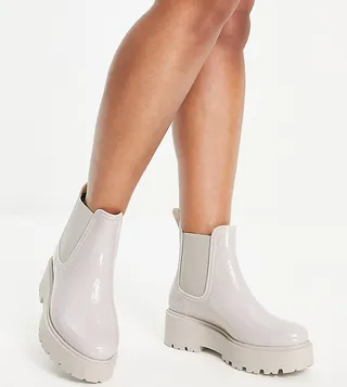 ASOS DESIGN Wide Fit Gadget chunky chelsea wellies in gray