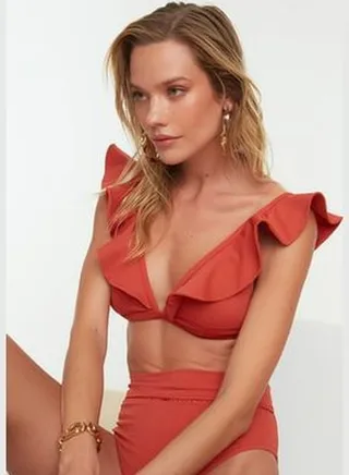 Cinnamon Triangle Frilly Bikini Top TBESS22BU0023