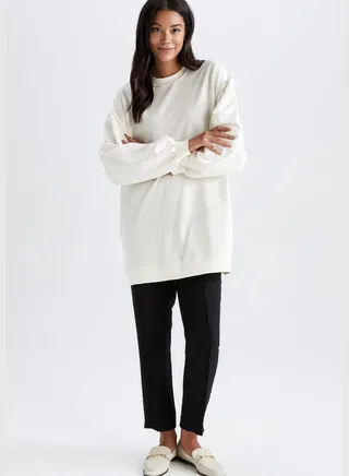 Woman Carrot Fit Woven Trousers