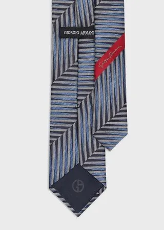 Silk tie with jacquard chevron motif