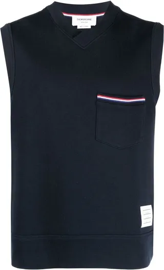 V-neck knitted vest