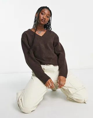 Weekday Ellen v-neck sweater in brown