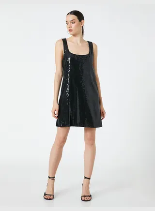 Sleeveless U Neck Sequined Mini Party Dress