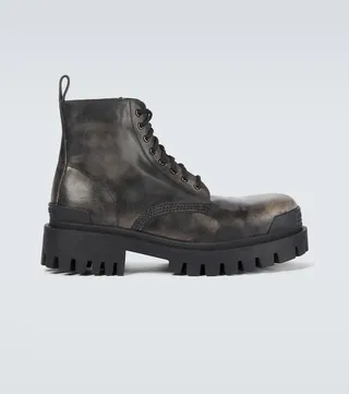 Strike leather boots
