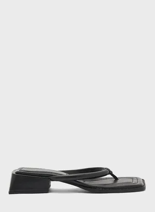 Pella Toe Post Sandals