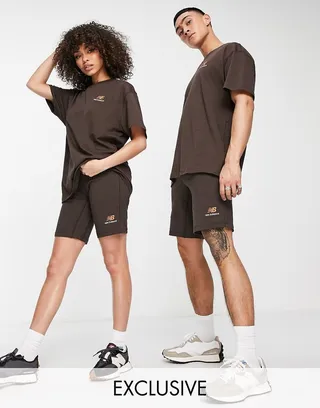 New Balance Unisex jersey shorts in brown