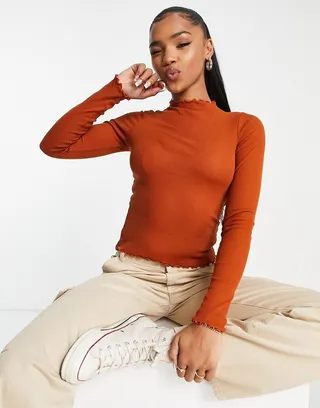 Monki lettuce edge long sleeve top in rust