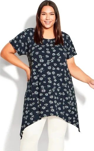 EVANS | Women's Plus Size Hanky Hem Print Tunic - navy daisy - 18W