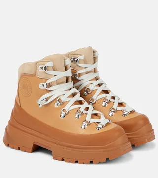 Journey leather trekking boots
